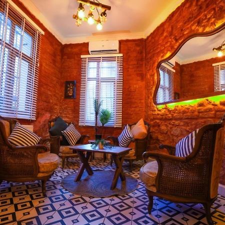 White Bolshoi Rooms Istambul Exterior foto